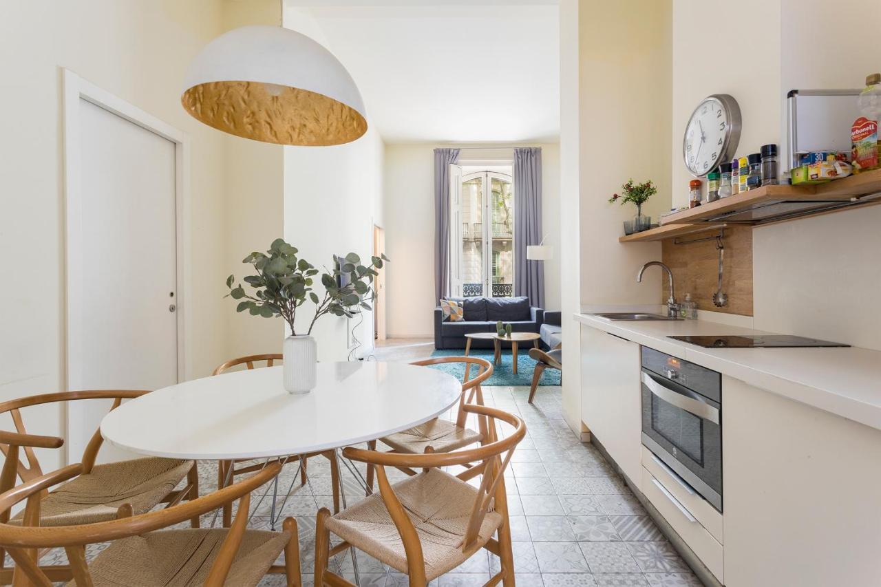The Barcelona Centric Apt By Maison Pinata Luaran gambar