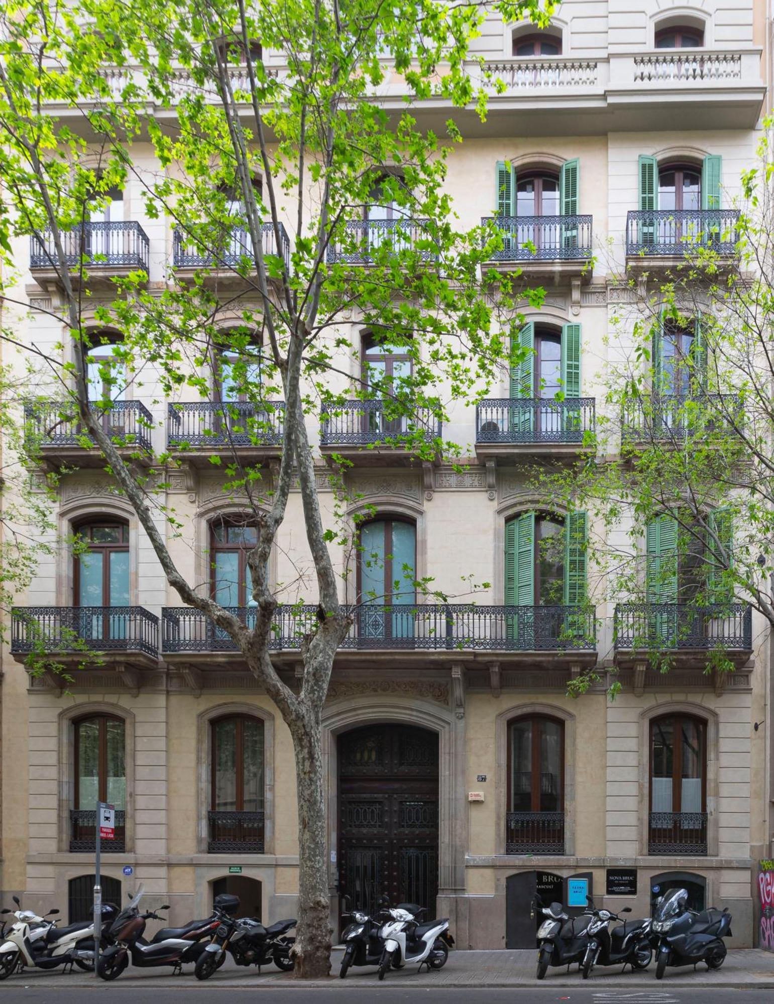 The Barcelona Centric Apt By Maison Pinata Luaran gambar